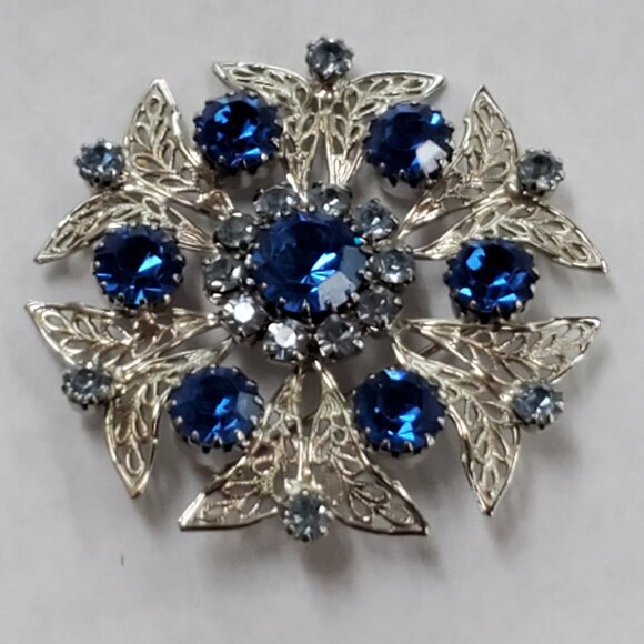 Vintage Celebrity NY Royal and Light Blue Rhinestone Filigree Floral Brooch - Picture 5 of 10